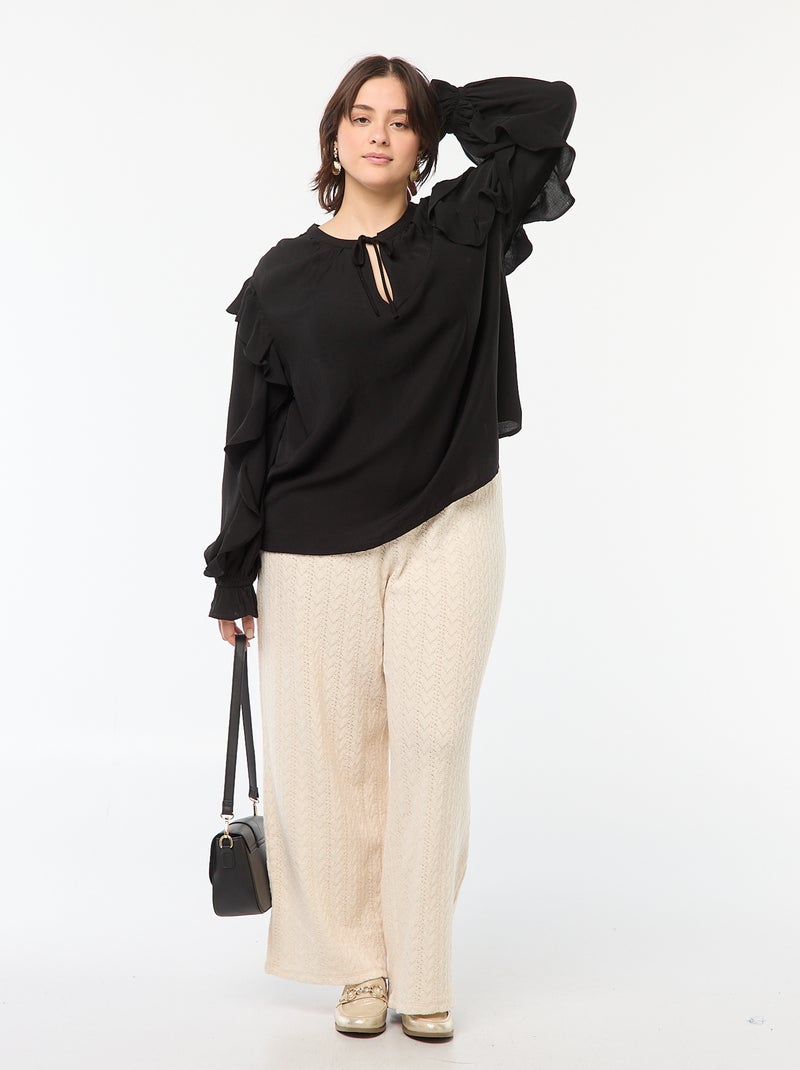 Blouse avec épaules et poignets volantés + liens à nouer au col Noir - Kiabi