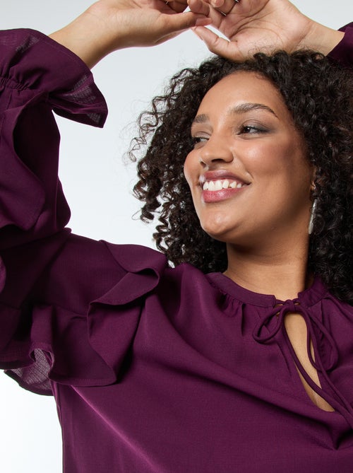 Blouse avec épaules et poignets volantés + liens à nouer au col - Kiabi