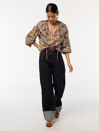 Blouse avec large col claudine