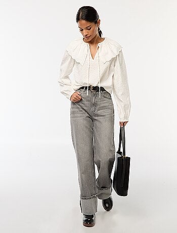 Blouse avec large col claudine