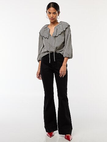 Blouse avec large col claudine