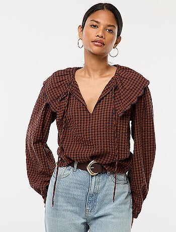 Blouse avec large col claudine