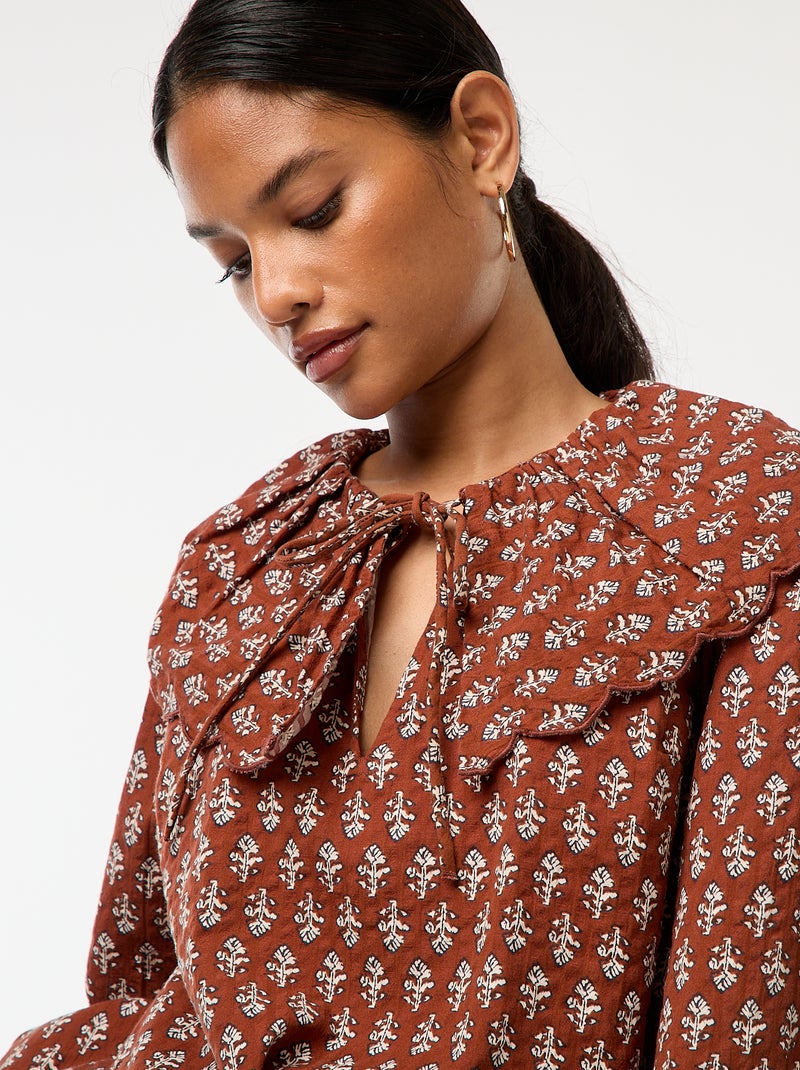 Blouse avec large col claudine Marron - Kiabi