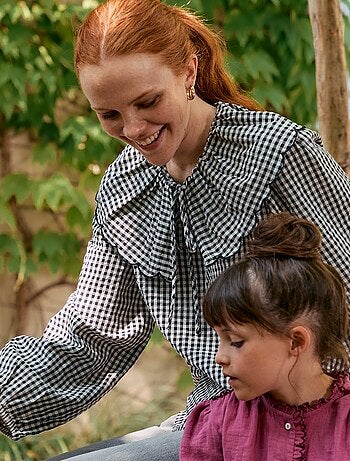 Blouse avec large col claudine