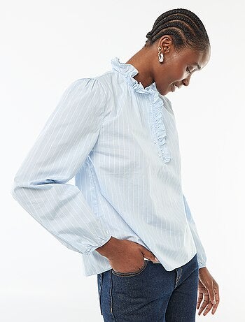Blouse avec volants au col et à l'ouverture