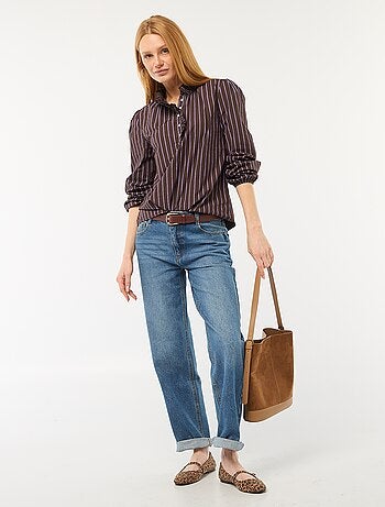 Blouse avec volants au col et à l'ouverture