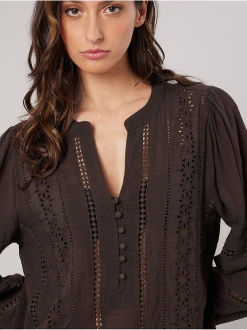 Blouse bohème femme en 100% coton 'Deeluxe' - Kiabi Blouse bohème femme en 100% coton 'Deeluxe' - Kiabi