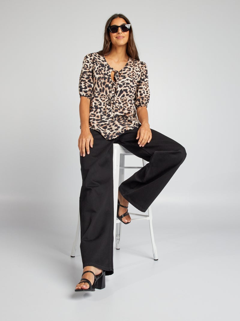Blouse bouffante courte avec nœuds Léopard - Kiabi