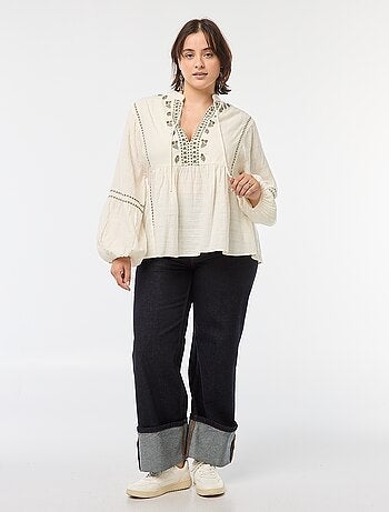 Blouse brodée à manches longues