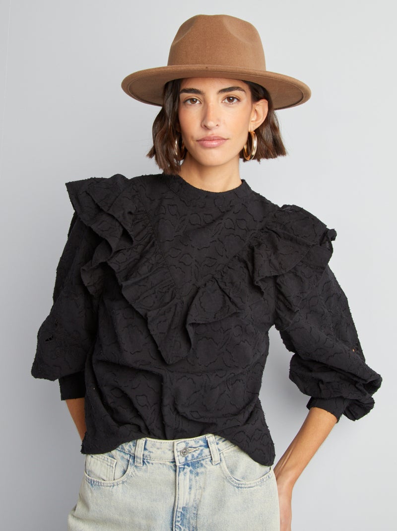 Blouse brodée avec volants noir - Kiabi