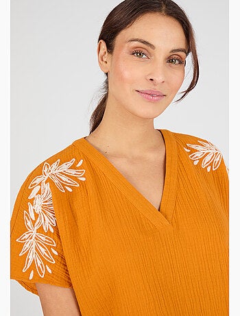 Blouse brodée en double gaze effet crêpé - Damart