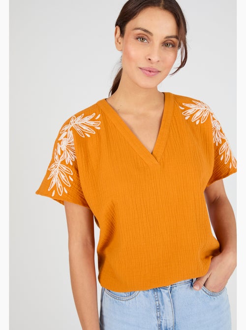 Blouse brodée en double gaze effet crêpé - Damart - Kiabi