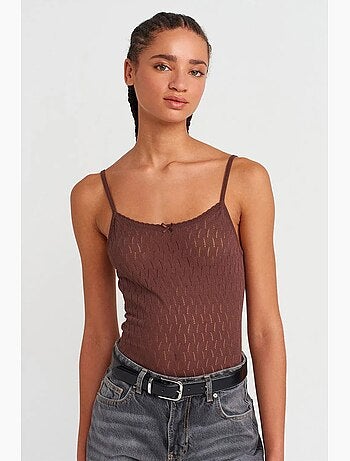 Blouse cami courte en maille texturée à nœud dilvin