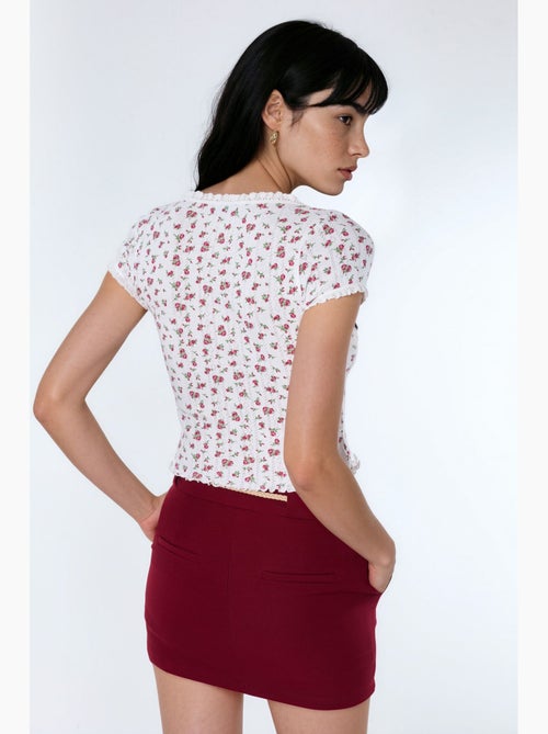 Blouse courte à encolure en u à fleurs avec volants busem - Kiabi Blouse courte à encolure en u à fleurs avec volants busem - Kiabi
