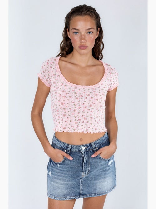 Blouse courte à encolure en u à fleurs avec volants busem - Kiabi Blouse courte à encolure en u à fleurs avec volants busem - Kiabi