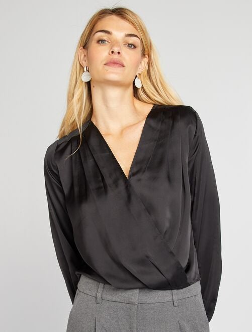 Blouse courte en satin - Kiabi