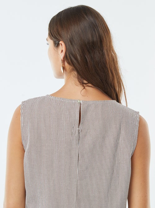 Blouse crop en lin mélangé sans manches - Kiabi