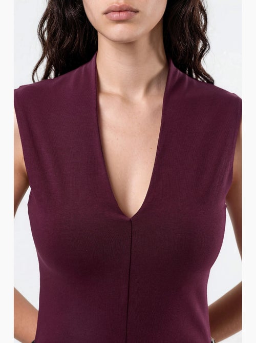 Blouse drapée sans manches avec col en v busem - Kiabi Blouse drapée sans manches avec col en v busem - Kiabi