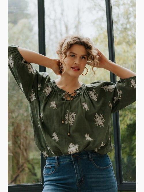 Blouse en coton broderies florales PAPRIKA - Kiabi