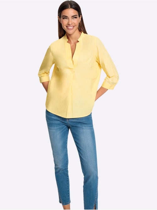 Blouse en coton col V manches trois quarts et ourlet arrondi - Taille standard - Helline - Kiabi Blouse en coton col V manches trois quarts et ourlet arrondi - Taille standard - Helline - Kiabi