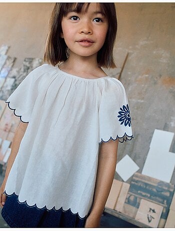 Blouse en coton et lin avec fleurs