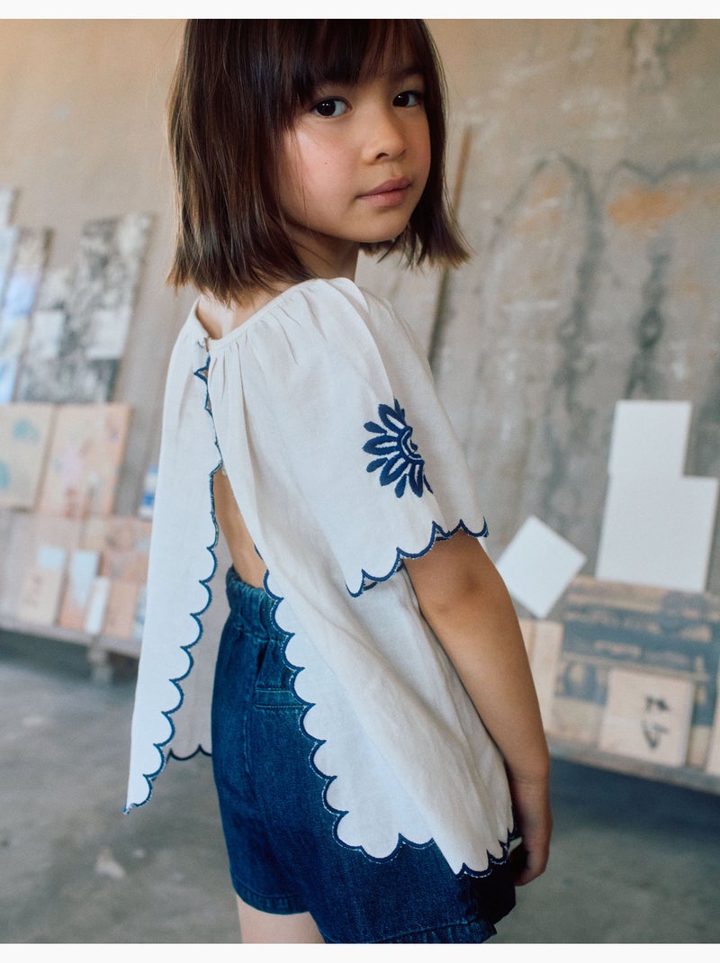 Blouse en coton et lin avec fleurs Beige clair - Kiabi