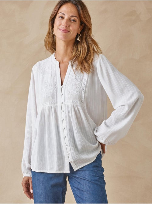 Blouse en crêpe brodée - DAXON - Kiabi