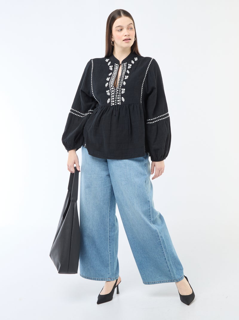 Blouse en gaze de coton avec broderies fantaisies et cordons au col Noir - Kiabi