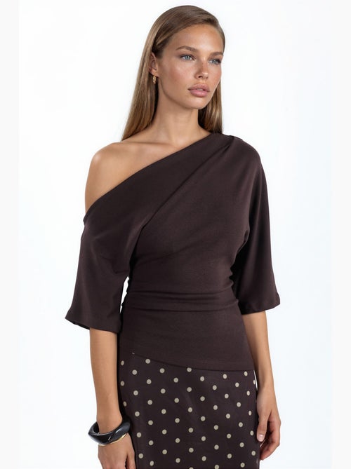 Blouse en maille à manches courtes et encolure bateau pour femme busem - Kiabi Blouse en maille à manches courtes et encolure bateau pour femme busem - Kiabi