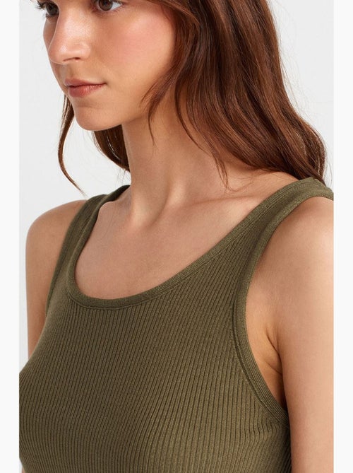Blouse en maille côtelée sans manches dilvin - Kiabi Blouse en maille côtelée sans manches dilvin - Kiabi