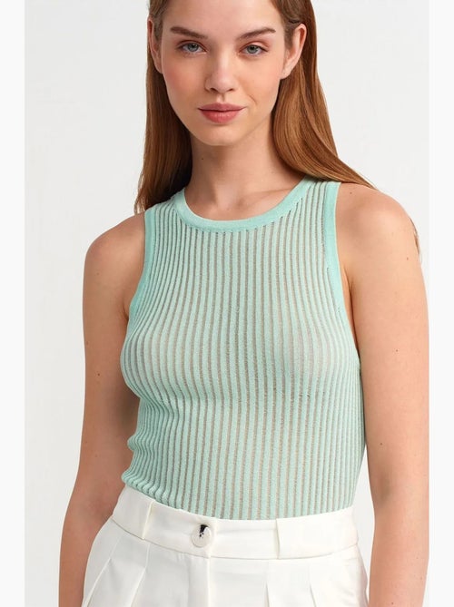 Blouse en maille côtelée sans manches dilvin - Kiabi Blouse en maille côtelée sans manches dilvin - Kiabi
