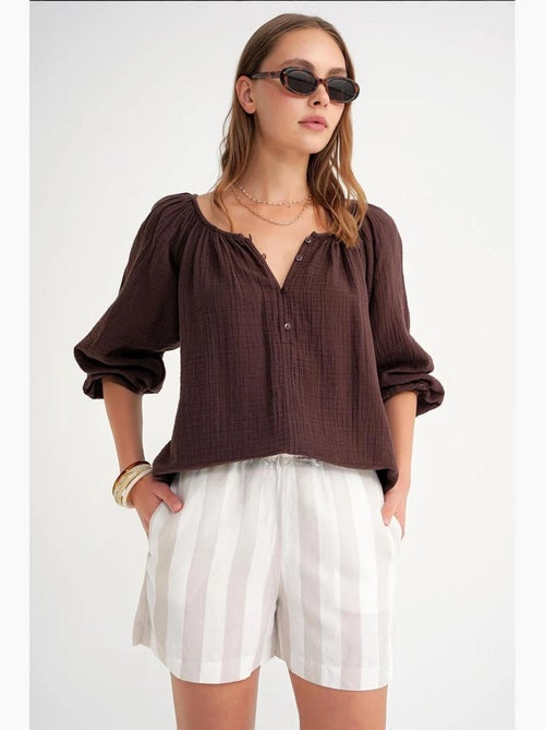 Blouse en mousseline boutonnée mixray - Kiabi Blouse en mousseline boutonnée mixray - Kiabi