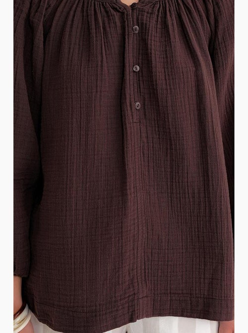 Blouse en mousseline boutonnée mixray - Kiabi Blouse en mousseline boutonnée mixray - Kiabi