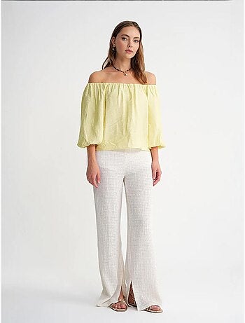 Blouse femme regular avec col madonna et détail volanté mixray