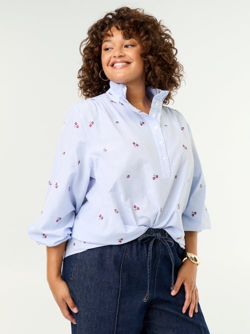Blouse fleurs brodées avec col montant - Kiabi Blouse fleurs brodées avec col montant - Kiabi