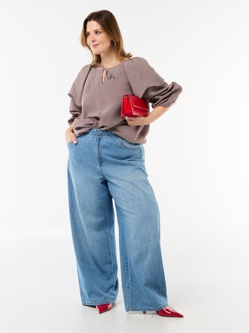 Blouse fluide à manches longues et large volant au col - Kiabi