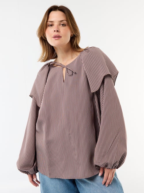 Blouse fluide à manches longues et large volant au col - Kiabi