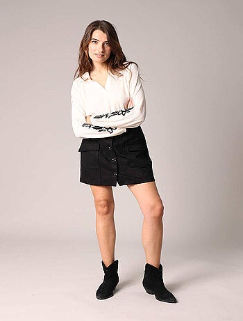 Blouse fluide avec broderies contrastées sur les bras 'Deeluxe'