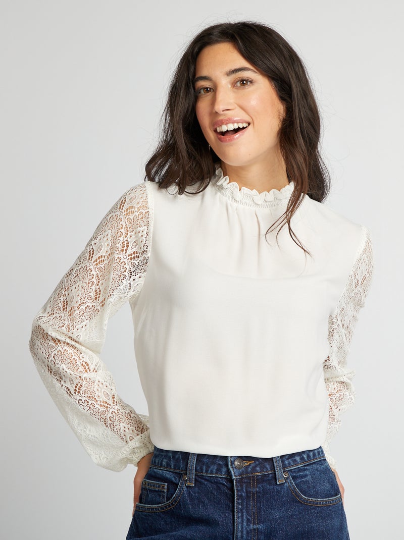 Blouse fluide avec col volanté et manches en dentelle blanc - Kiabi