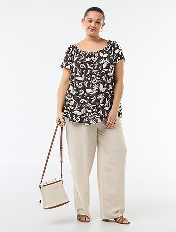 Blouse fluide crêpée à manches courtes