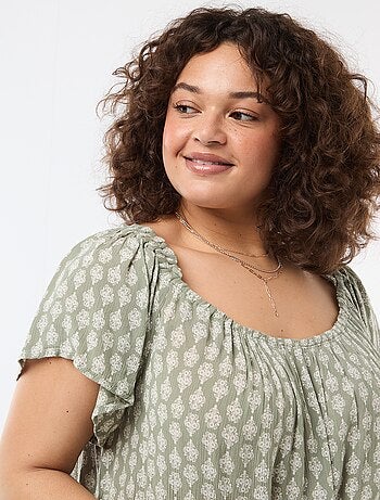 Blouse fluide crêpée à manches courtes