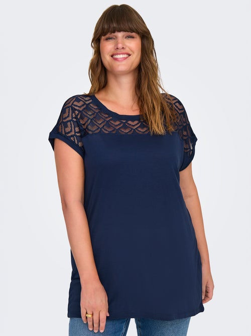 Blouse fluide détails ajourés 'Only Carmakoma' - Kiabi