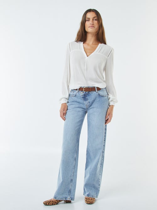 Blouse maille crêpe avec bord ajouré - Kiabi