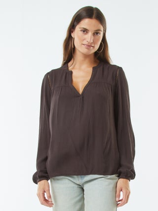 Blouse maille crêpe avec bord ajouré