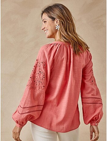 Blouse manches brodées femme