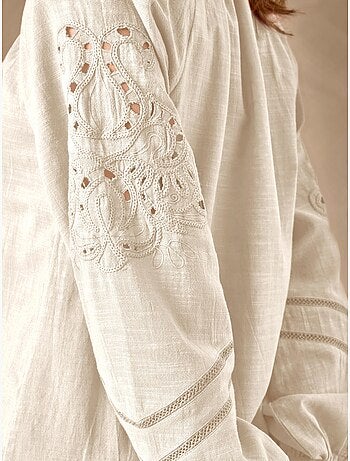 Blouse manches brodées femme
