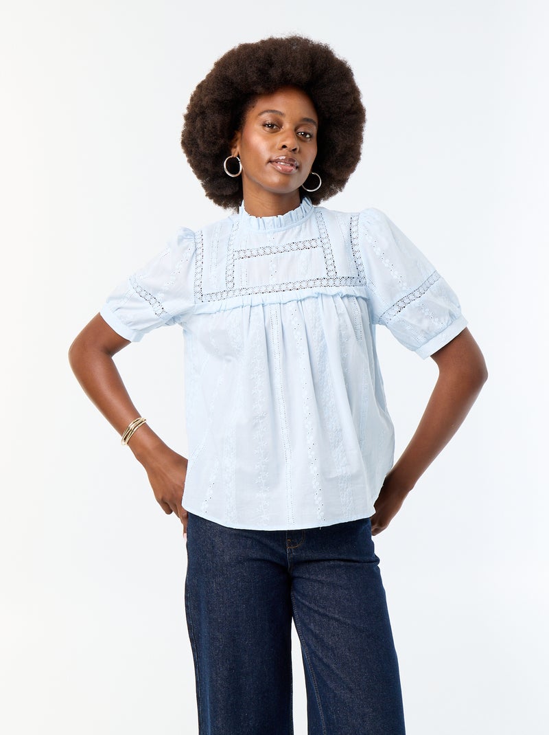 Blouse manches courtes avec broderies Bleu - Kiabi