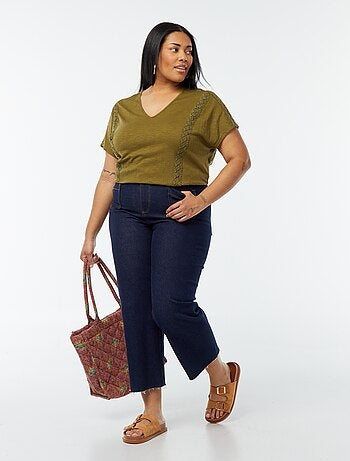 Blouse matière crêpée avec broderies