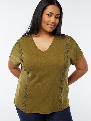 Blouse matière crêpée avec broderies