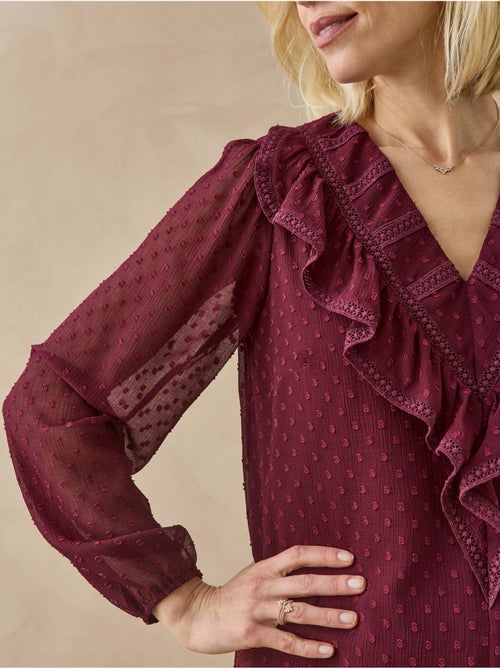 Blouse plumetis avec macramé - DAXON - Kiabi Blouse plumetis avec macramé - DAXON - Kiabi